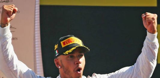 Lewis Hamilton sets new record