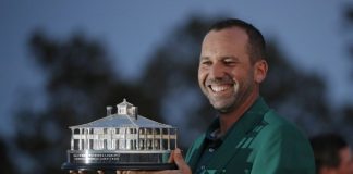 Masters Golf Cup 2017: Sergio Garcia wins the title Sergio Garcia with winning trophy