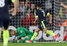 English Premier League: Arsenal down Southampton 2-0