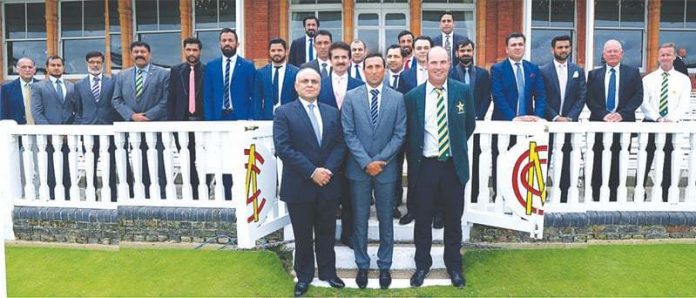 Younis Khan honoured