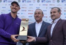 Golf Turkish Airlines Open 2017 Turkish Foreign Minister Mevlut Cavusoglu (C), Turkish Youth & Sports Minister Osman Askin Bak (R) and Justin Rose (L) of England