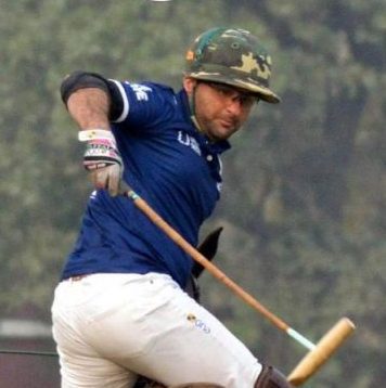 Allsportspk Memorable Images: Unorthodox Polo Back Hand!