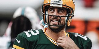 American Football: Aaron Rodgers Set To Become The Highest Paid Player aaron rodgers