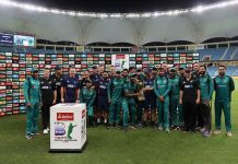 Pakistan Vs New Zealand ODI Series: 3rd ODI Washed Out Pakistan, New Zealand Players Pose With The Trophy