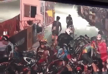 Cycling Race Crash: Odd! Motorcycle Marshal The Cause Cycling Race Crash