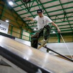 Japanese-blind-boarder