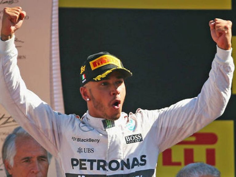 Lewis Hamilton sets new record