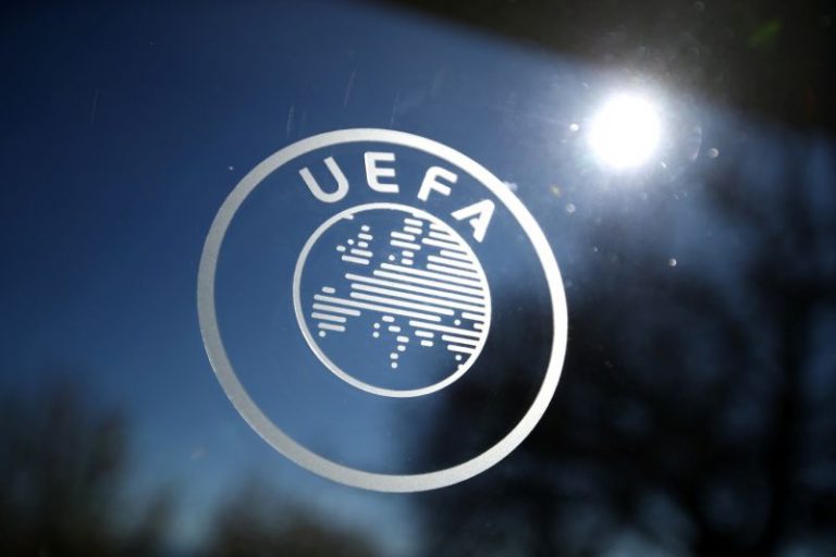 Football-UEFA Women’s Player Of Year Nominees: Bronze, Harder, Renard