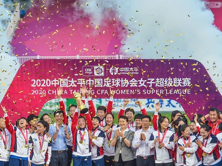 Football China-Women’s Super League ’20: Wuhan Jianghan University Team Lifts Trophy